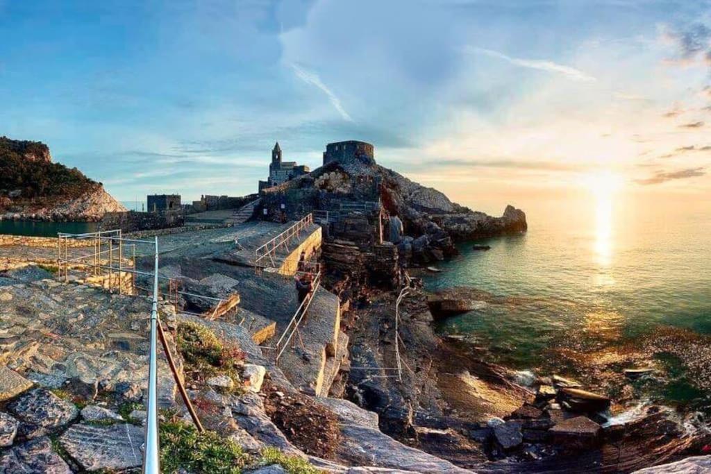 La Casa Del Forziere Verde La Spezia Buitenkant foto