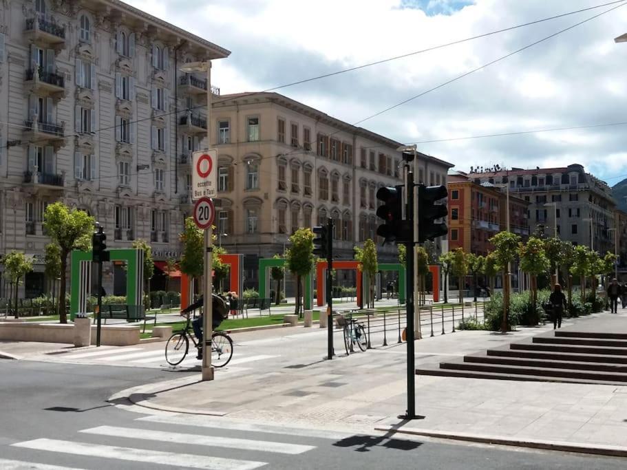 La Casa Del Forziere Verde La Spezia Buitenkant foto